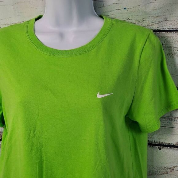 Nike Tee Athletic Cut T-Shirt Size L Green Short Sleeve 100% Cotton Honduras Uni - Picture 2 of 6